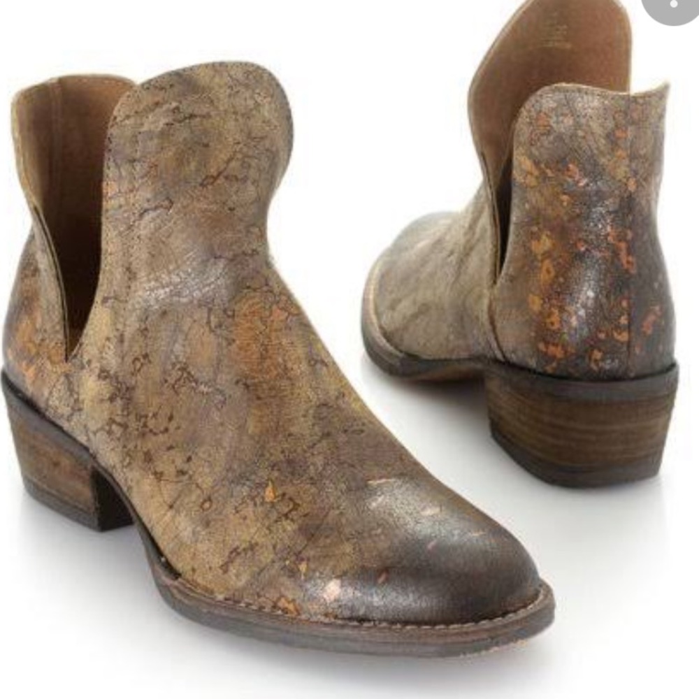 Corky’s girl distressed boots genuine leather
